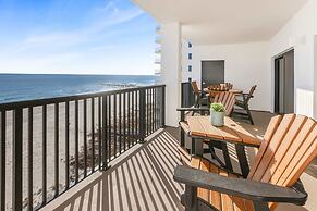 Palms 915- Premier Beachfront Condo