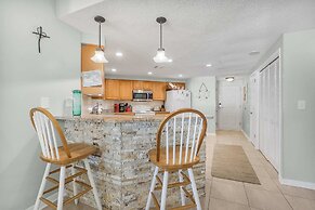 Palms 915- Premier Beachfront Condo