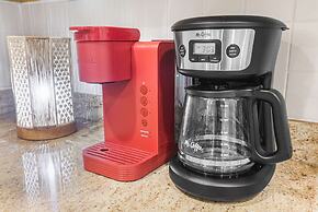 Palms 915- Premier Beachfront Condo