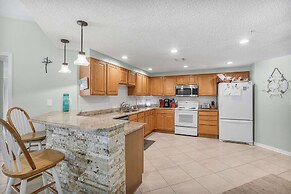 Palms 915- Premier Beachfront Condo