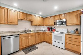 Palms 915- Premier Beachfront Condo