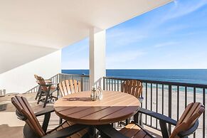 Palms 915- Premier Beachfront Condo