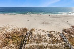 Palms 915- Premier Beachfront Condo