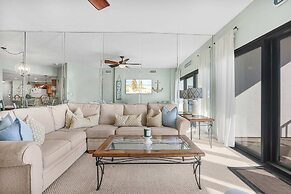 Palms 915- Premier Beachfront Condo