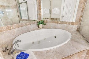 Grand Pointe 411 3 3 5 Gulf-front A Amenities