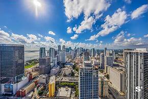 City Luxe Retreat Modern 2-BR