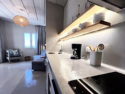 Pantheon Apartments & Studios
