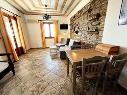 Pantheon Apartments & Studios