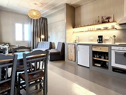 Pantheon Apartments & Studios