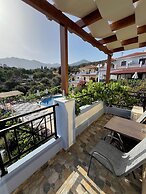 Pantheon Apartments & Studios