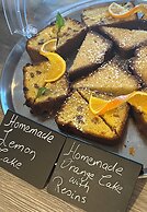 Pantheon Apartments & Studios