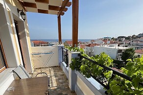 Pantheon Apartments & Studios