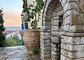 Pantheon Apartments & Studios