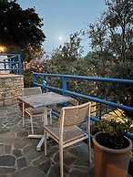 Pantheon Apartments & Studios