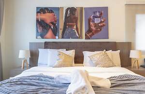 Sky Suites Airport