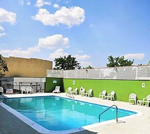 Super 8 By Wyndham Great Falls City Center