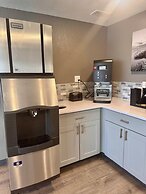 Super 8 By Wyndham Great Falls City Center