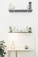 Beautiful Luxurious Modern Condo