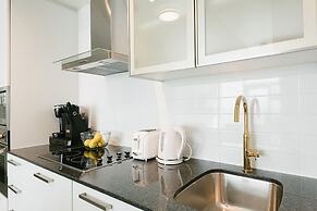 Beautiful Luxurious Modern Condo