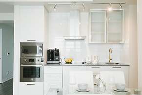 Beautiful Luxurious Modern Condo