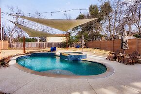 Luxury 5-Bedroom Stay W Pool Spa  Grill