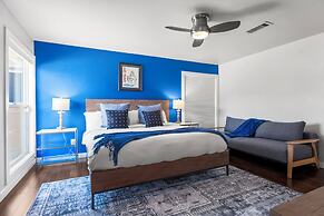Fun 3BR Retreat in Austin Huge Pool