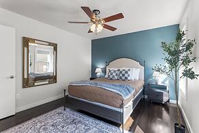 Fun 3BR Retreat in Austin Huge Pool