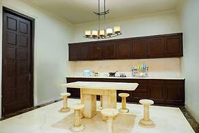 Capital O 94491 Family Homestay