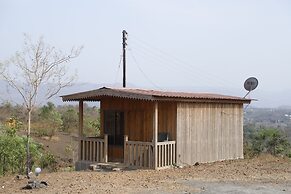 Savli Farm's Nature Retreat & Adventures