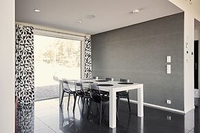 Spacious 4BR Villa with panorama views