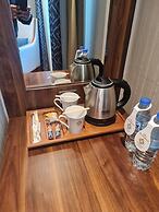 Golden Rose Hotel & Spa