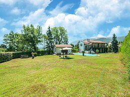 Apartment in Marche Near Lame Rosse