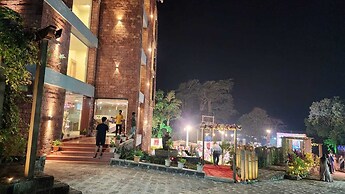 SeaFORT Beach Resort