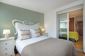 Espinho Retreat with Balcony