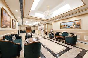 D Le Roi Soleil Premium Suites