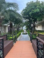 D El Dorado Westlake Luxury Apartments