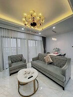 D El Dorado Westlake Luxury Apartments