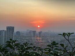 D El Dorado Westlake Luxury Apartments