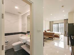 D El Dorado Westlake Luxury Apartments