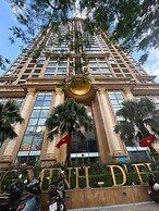 D El Dorado Westlake Luxury Apartments