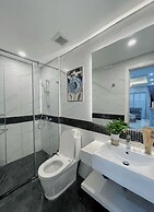 D El Dorado Westlake Luxury Apartments