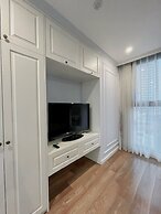 D El Dorado Westlake Luxury Apartments