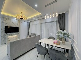 D El Dorado Westlake Luxury Apartments