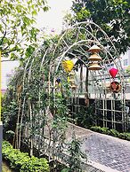 Imperia Garden Apartments - Heart of City