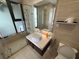 Imperia Garden Apartments - Heart of City