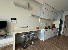 Landmark Ecopark by Emily in Town