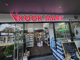 Landmark Ecopark by Emily in Town