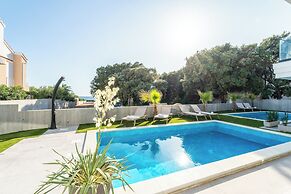 Villa Dantela