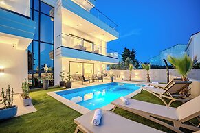 Villa Dantela