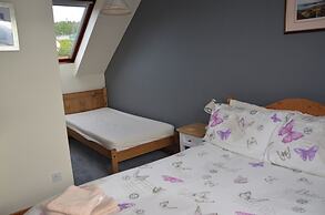 Cozy Aultbea Apartment With Sea View